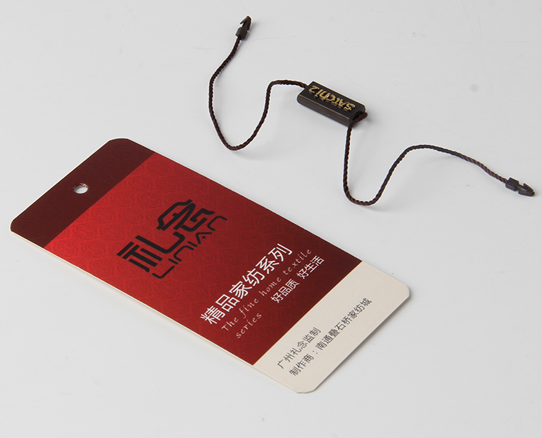 t恤吊牌廠的老師傅急急忙忙買來(lái)新的油墨，就是為了透明度